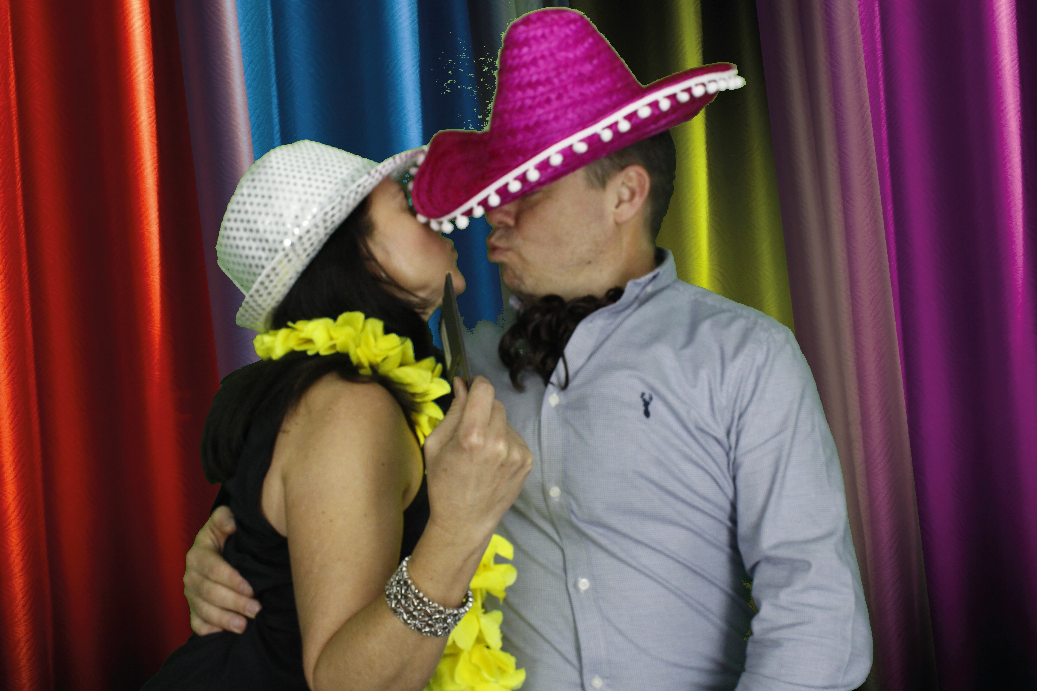 Mr & Mrs Mills | View more photos from the event at gallery.myphotoboothexperience.co.uk/u/MyPhotoBoothExperienceLtd/Mr-Mrs-Mills